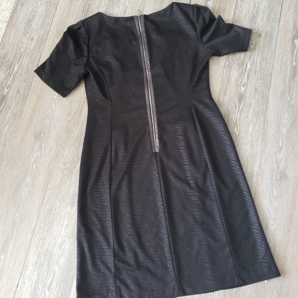 Donna‎ Morgan leather striping black dress Size 8 - Picture 2 of 8